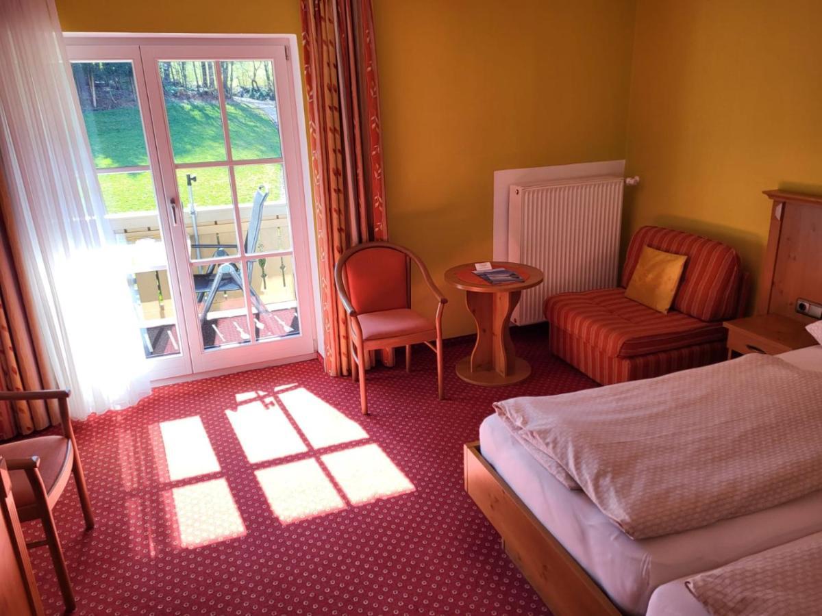 Gaestehaus Schwarz Prien am Chiemsee Esterno foto